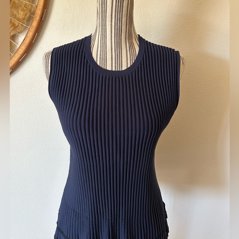Theory Navy Ribbed Tank Ruff Bottom Woman's M - Picture 3 of 10